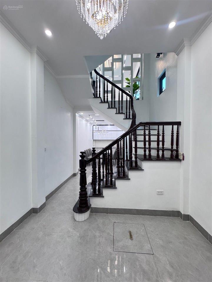 35m2. giá tốt khu vực  văn quán hà đông  nhà mới full nội thất  lô góc  oto