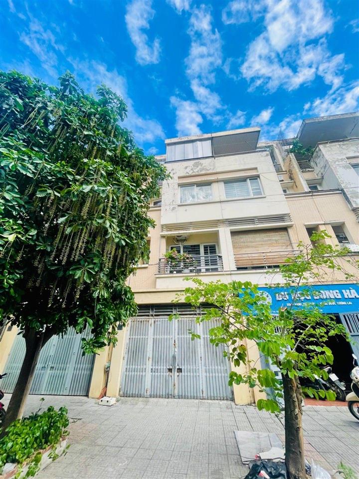 70m.chỉ 16ty.lk kđt văn phú  đường 16m  nhà hoàn thiện cơ bản  gần tháp đồng hồ  chuẩn pháp lý