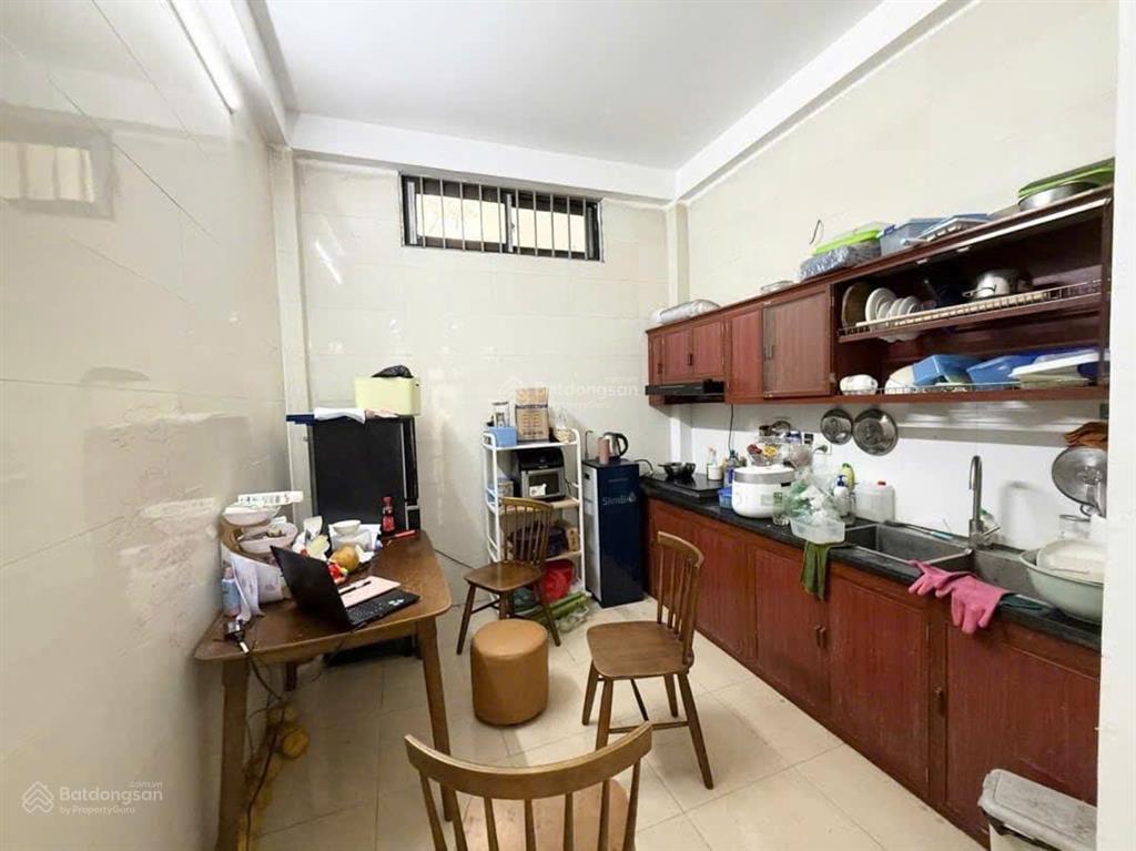 Bán gấp nhà 4 tầng dân xây 35m2 gần trường đh phenika 10m ra ô tô, giá chỉ 5 tỷ