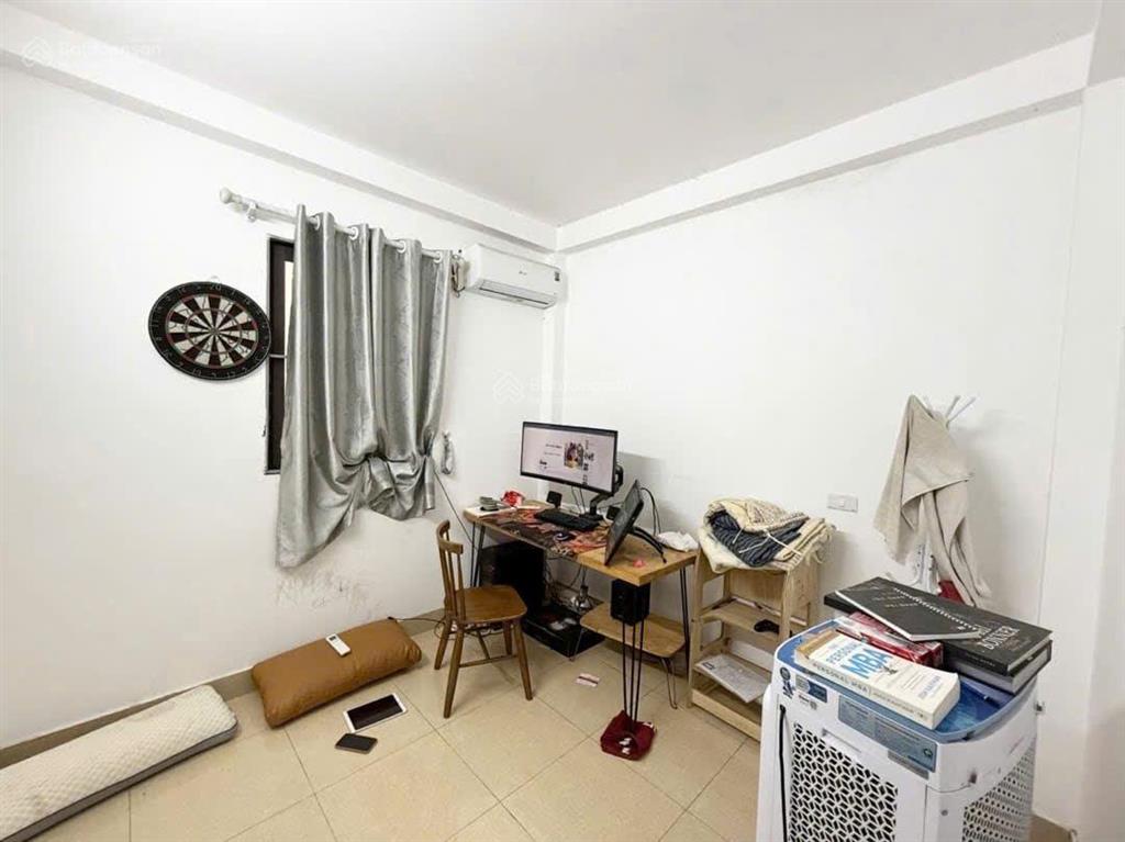 Bán gấp nhà 4 tầng dân xây 35m2 gần trường đh phenika 10m ra ô tô, giá chỉ 5 tỷ