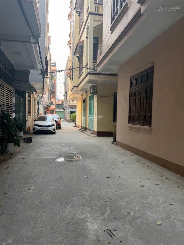 Bán nhà phân lô bàn cờ ngõ ô tô thông ngay trục chính vạn phúc 40m2 4t dân xây giá chỉ nhỉnh 10 tỷ