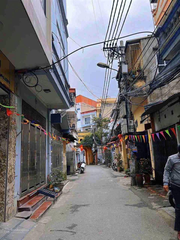 Cực hiếm! bán nhà ngay mặt phố yên phúc  văn quán 42m2, 3t dân xây giá hơn 6 tỷ