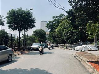 Bán gấp lô góc c4 ngay trục chính ngô thì sỹ  vạn phúc 20m ra ô tô giá chỉ 5.9 tỷ