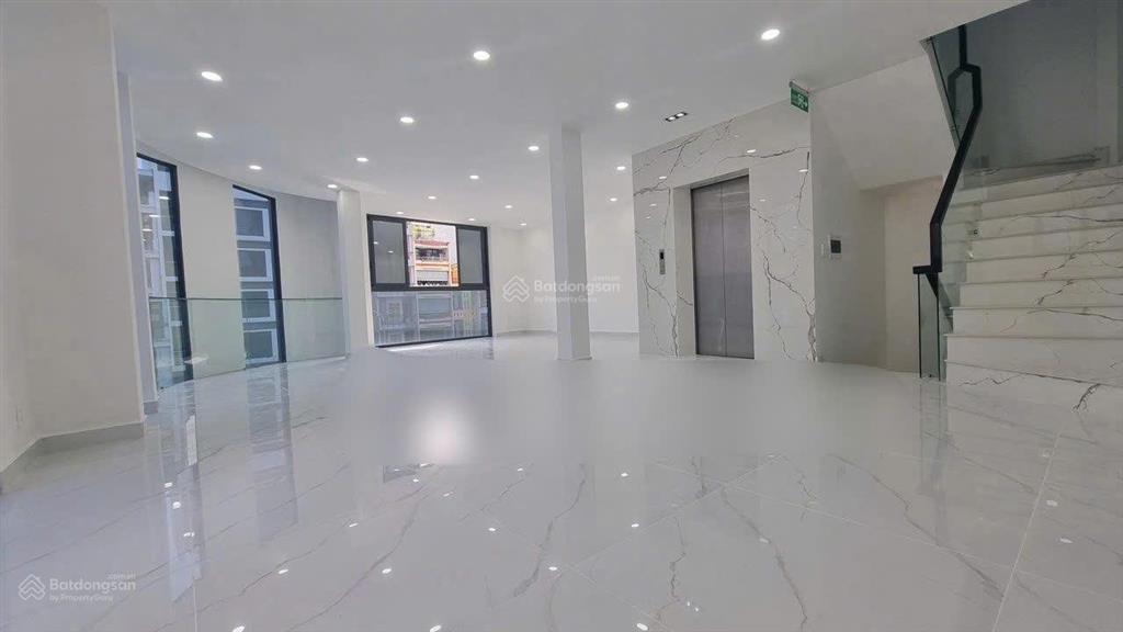 Chia tài sản bán gấp mặt tiền sư vạn hạnh.p.9q.5.hđt180tr.dt8,5x25m.cn182m2.8 tầng.giá 60 tỷ