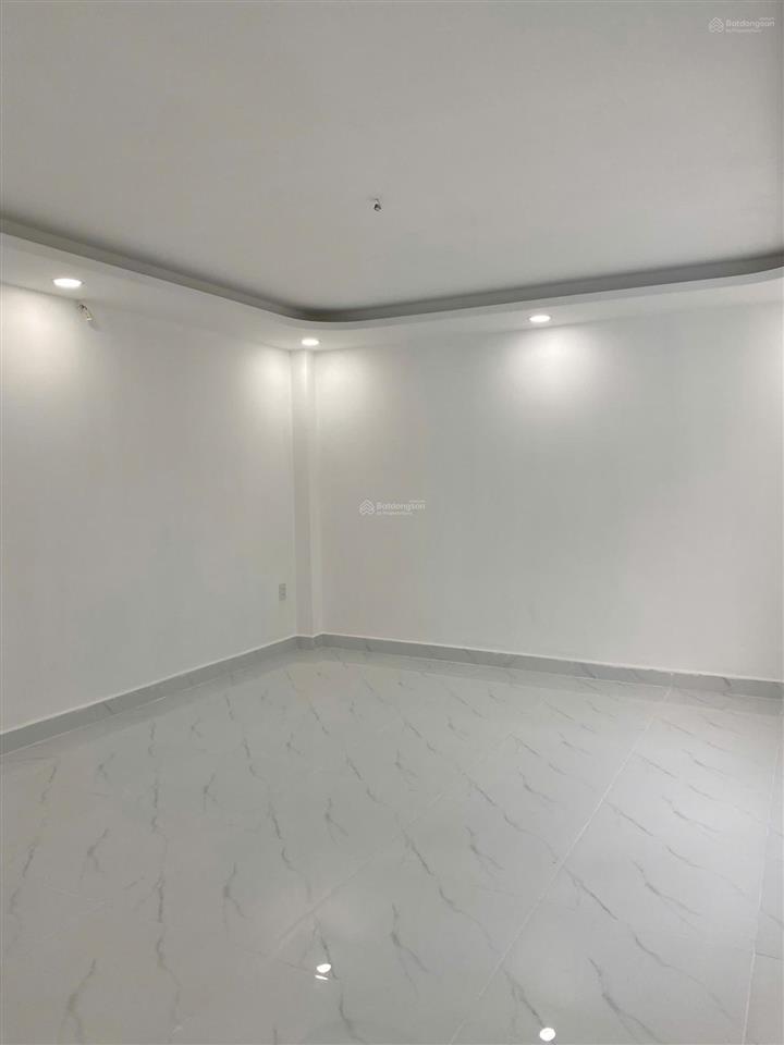 Chia tài sản ! bán mt nguyễn tri phương.p.4q.10.hđt180tr.dt7x25m.cn175m2.kc 6 tầng .giá 66 tỷ