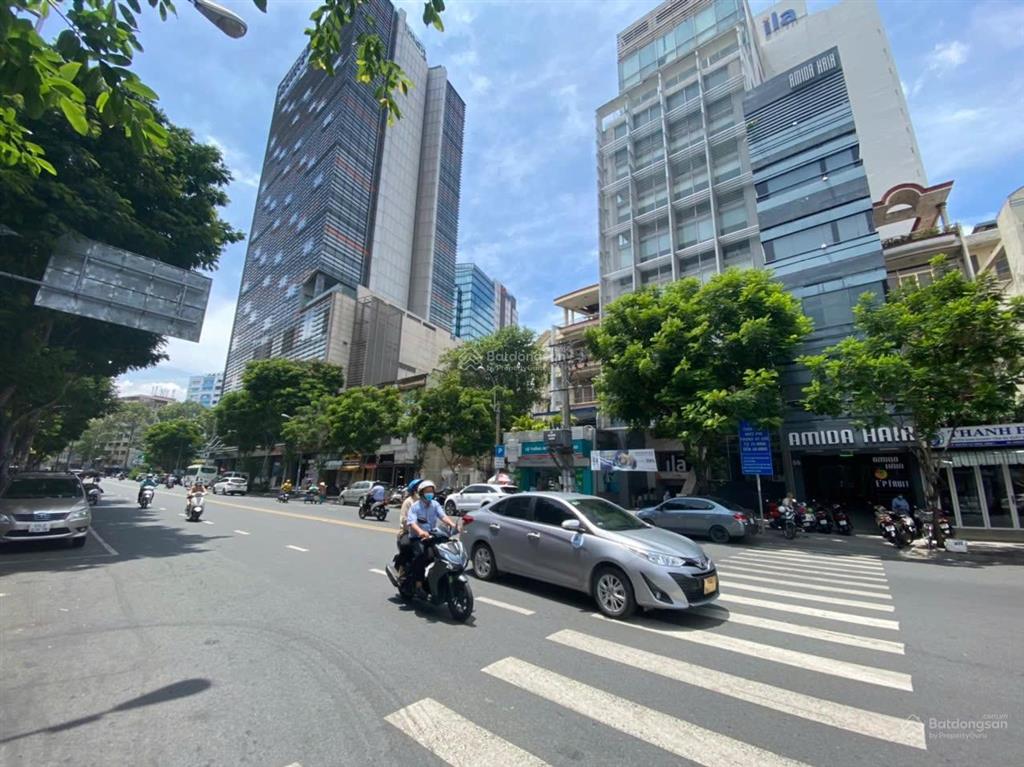 Ngộp bank hạ 10 tỷ bán gấp mt nguyễn thị minh khai.p.5q.3. dt 4x23m. cn 92m2. 4 tầng. giá 34 tỷ