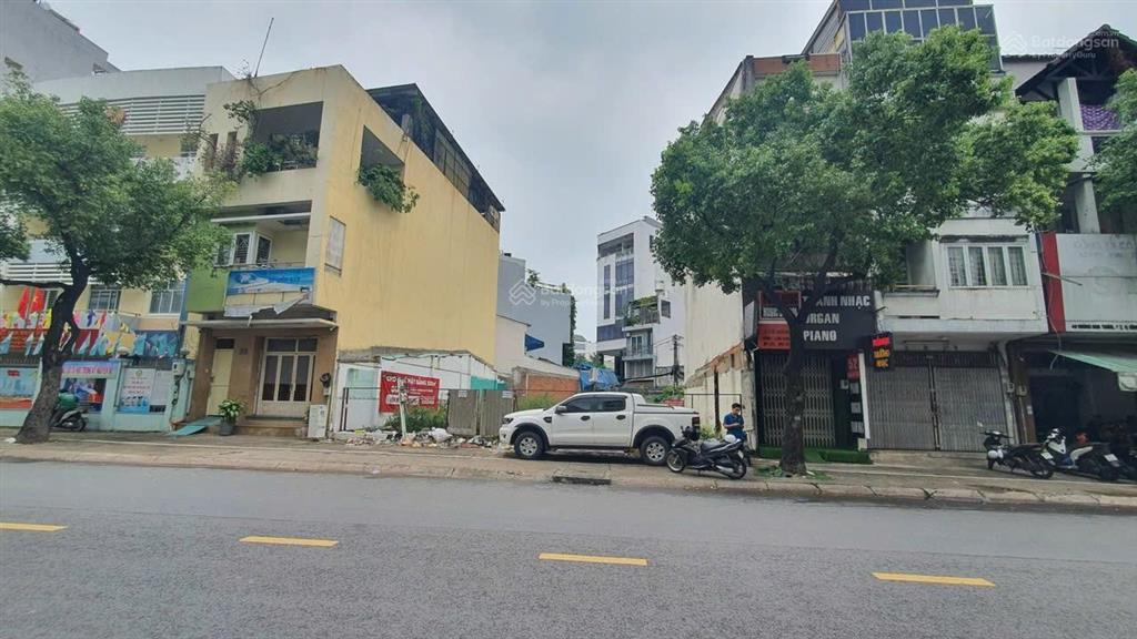 Cơ hội sở hữu đất vàng bình thạnh 2mt hoàng hoa thám. dt 14x24m. ctxd hầm 8 tầng. giá 84 tỷ
