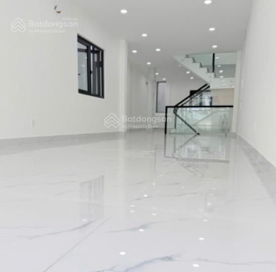 Hạ giá 10 tỷ! siêu hiếm 2mt võ thị sáu, ngang 10x20m. cn 125m2. hđt 130tr. kc 3 tầng. giá 45 tỷ