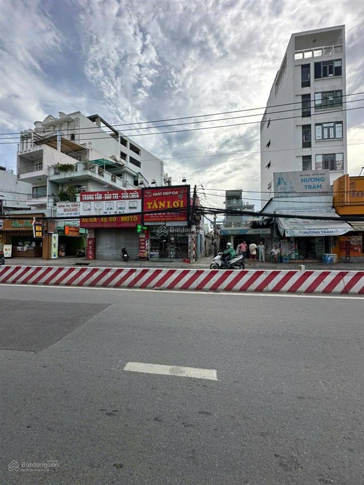 160tr/m2 mt huỳnh tấn phát p.tân thuậntp.hcm.dt5.6x36m2.nở7m.cn194m2.ctxdhầm 7 tầng.giá 32 tỷ