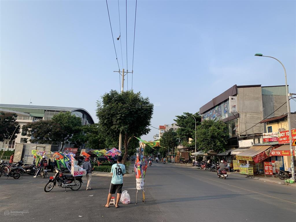 Mặt tiền dương thị mười 5,2x23 đối diện công viên cây xanh