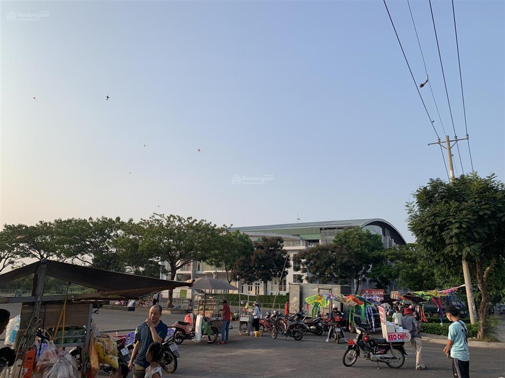 Mặt tiền dương thị mười 5,2x23 đối diện công viên cây xanh