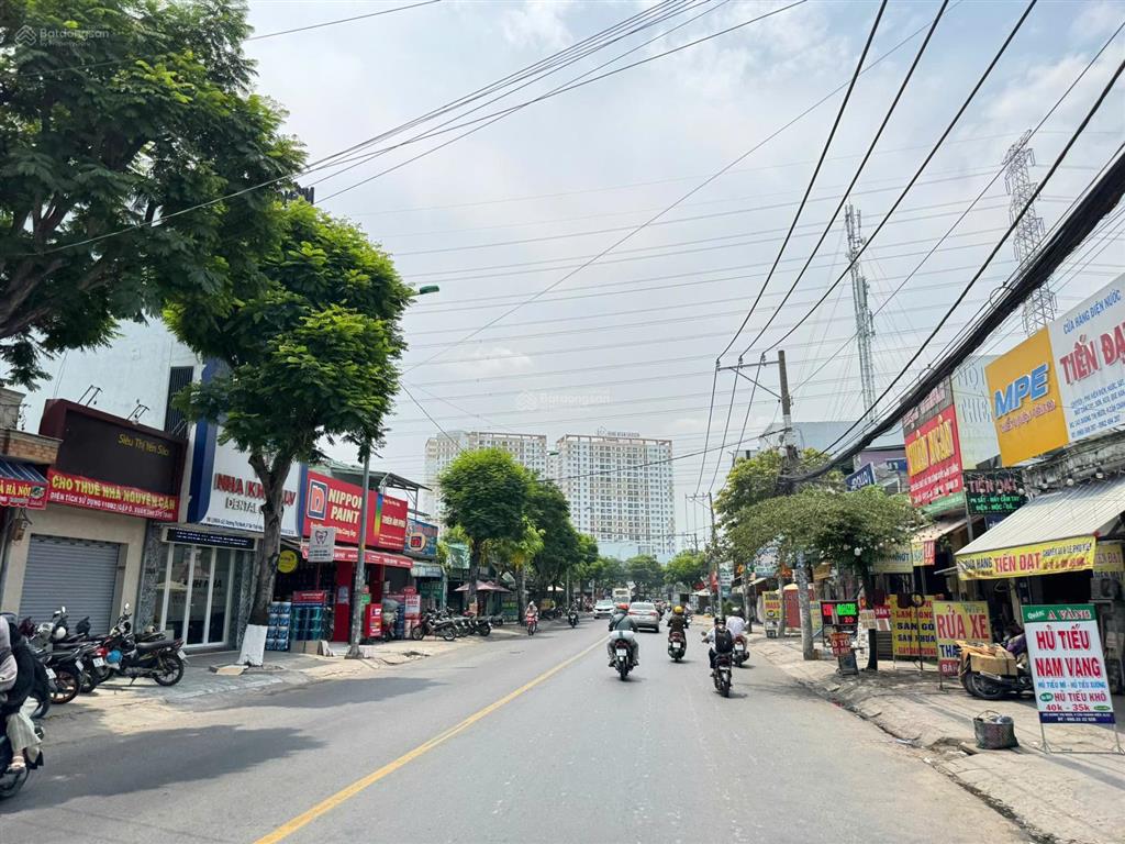 Mặt tiền dương thị mười 5,2x23 đối diện công viên cây xanh