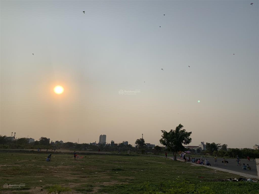 Mặt tiền dương thị mười 5,2x23 đối diện công viên cây xanh