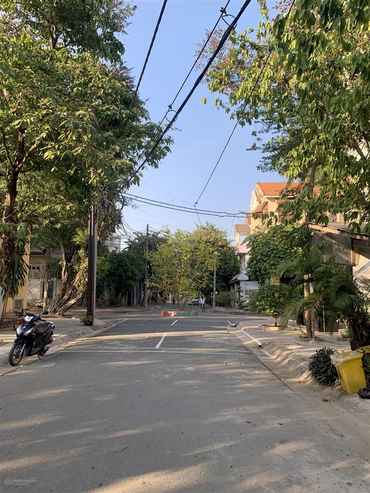 Lô 5x27m full 135m2 shr đường bàn cờ 10m thông kdc trục nguyễn văn quá  ql1a