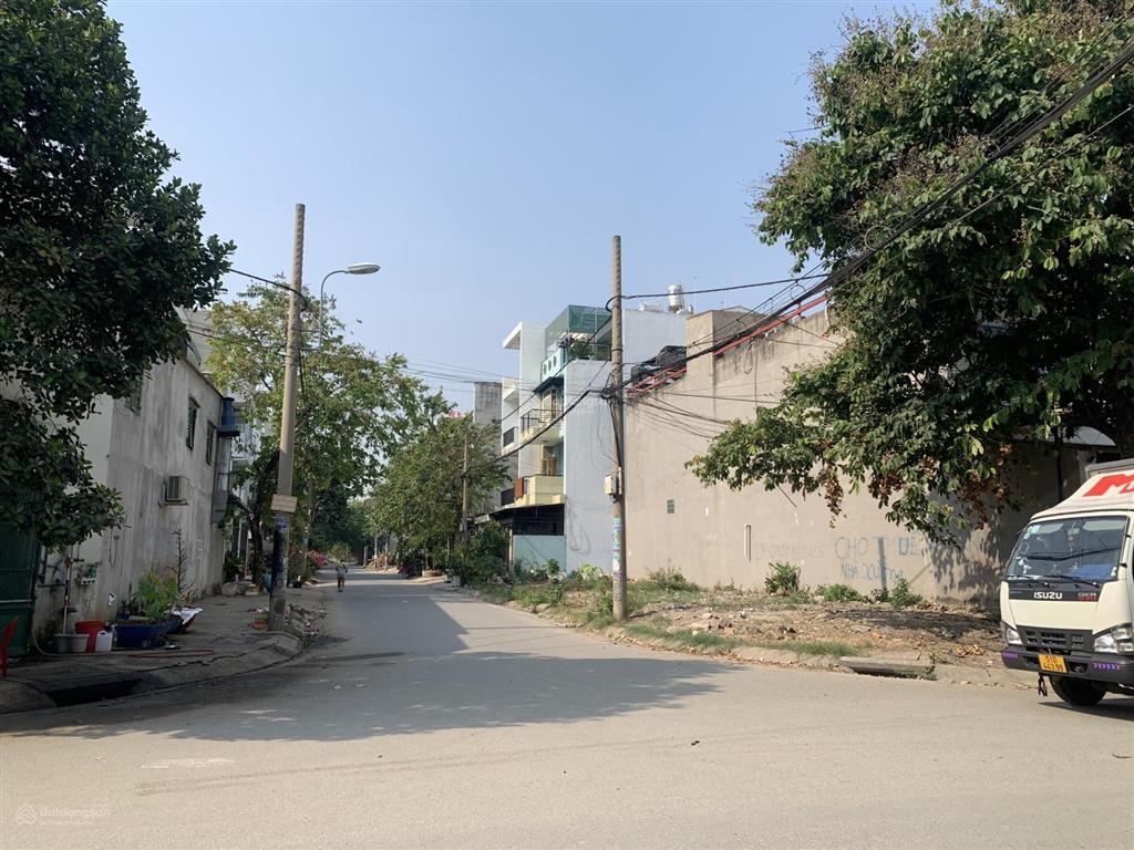 Lô 5x27m full 135m2 shr đường bàn cờ 10m thông kdc trục nguyễn văn quá  ql1a