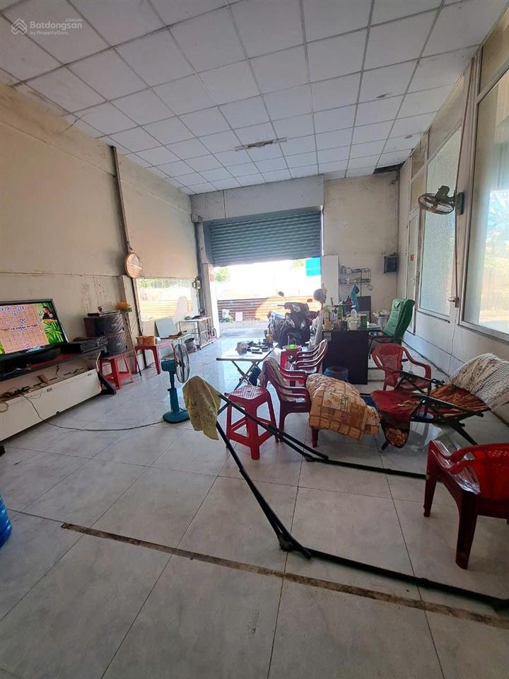 Rẻ  nhà 10x14m cn 140m2 (3 tầng hc và 1 tầng) 1/ ngắn lê văn khương