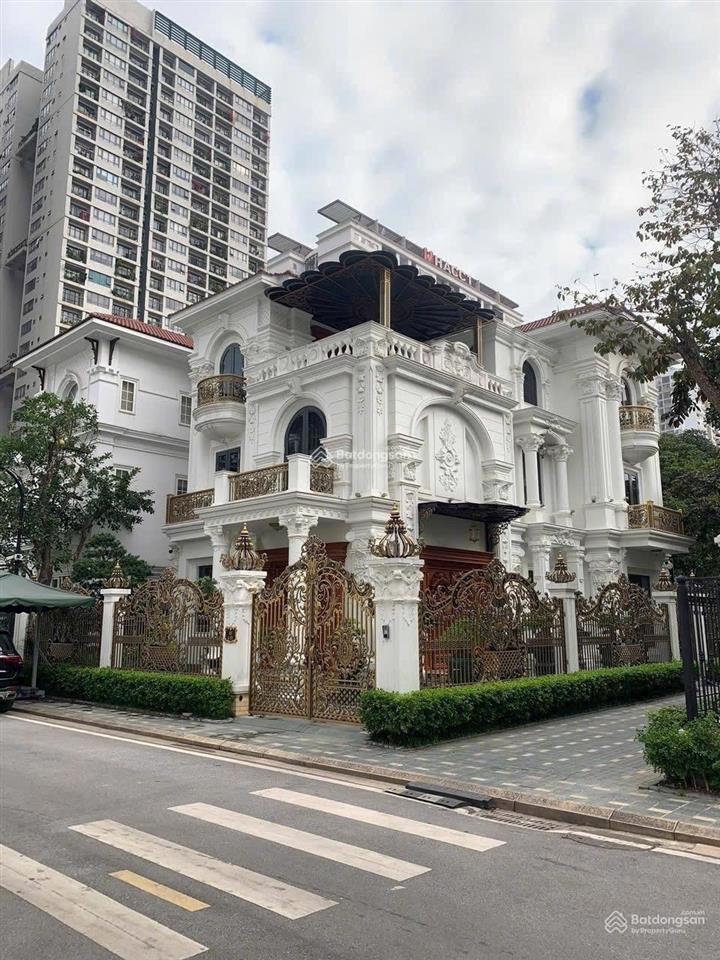 Cực vip! biệt thự đơn lập thành phố giao lưu  phạm văn đồng  235m2x4t full nt đẹp, giá chỉ 79 tỷ