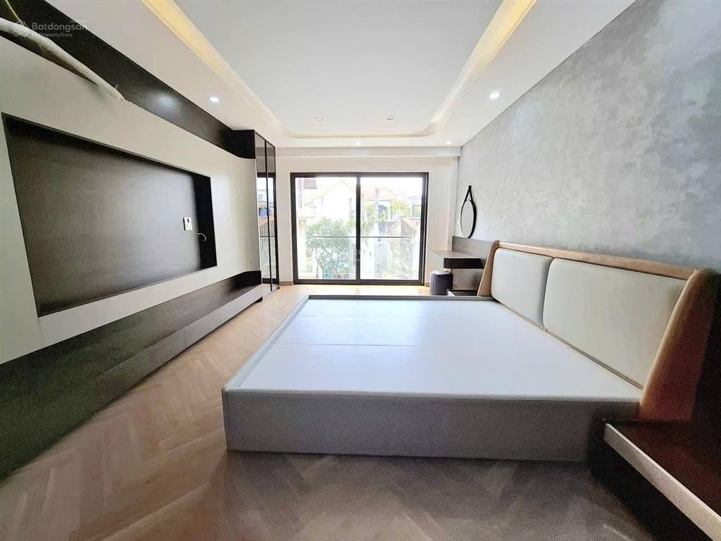Gấp gấp! chủ cần bán nhà phân lô hoàng quốc việt, oto vào nhà, full nt mới đẹp, 55m2x6t thang máy