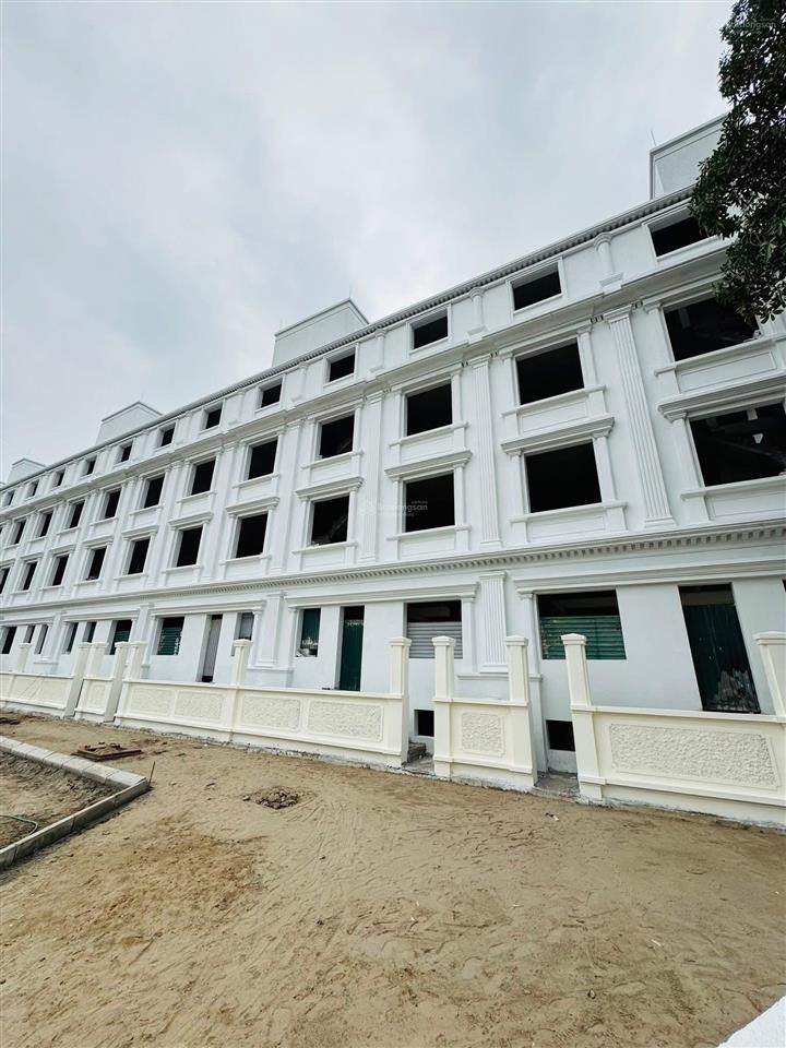 Cực hiếm! chủ bán căn lk shophouse tp giao lưu phạm văn đồng, 120m2x5t, giá chỉ 49.5 tỷ sẵn sổ !