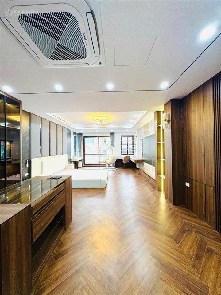 Phân lô ô tô trong nhà trần quốc hoàn,ngõ rộng hơn phố,thông tứ tung,100m2x7 tầng, giá chỉ 57.5 tỷ