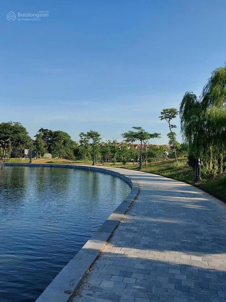 Sở hữu biệt thự vip kđt thành phố giao lưu  phạm văn đồng! 208m2x4t sổ vuông, giá hơn 400tr/m2 tl
