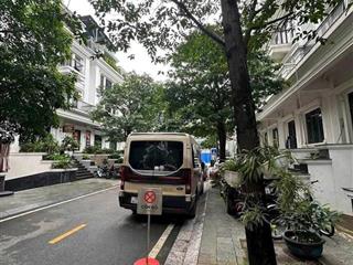 Bán căn biệt thự shophouse 5x tỷ trong khu sunshine city  ciputra. dt 150m2x5t, sổ đỏ cc, giá tốt