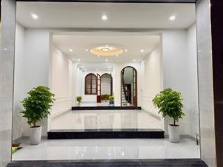 Giảm gần 1 tỷ phân lô ô tô trần quốc hoàn, 60m2x5t, ô chờ tm, full nt đẹp ở ngay, giá 2x tỷ có tl
