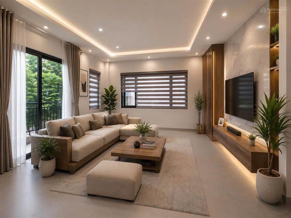 Chủ cần bán gấp nhà xuân đỉnh, 40m2x6t thang máy, sổ nở hậu đẹp, ô tô đỗ cổng, giá chỉ 1x tỷ có tl