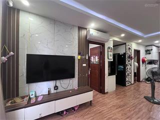 Cực rẻ, có 1 căn ct thái hà phạm văn đồng, dt 70m2 có 2pn2vs, giá chỉ 5 tỷ full nội thất