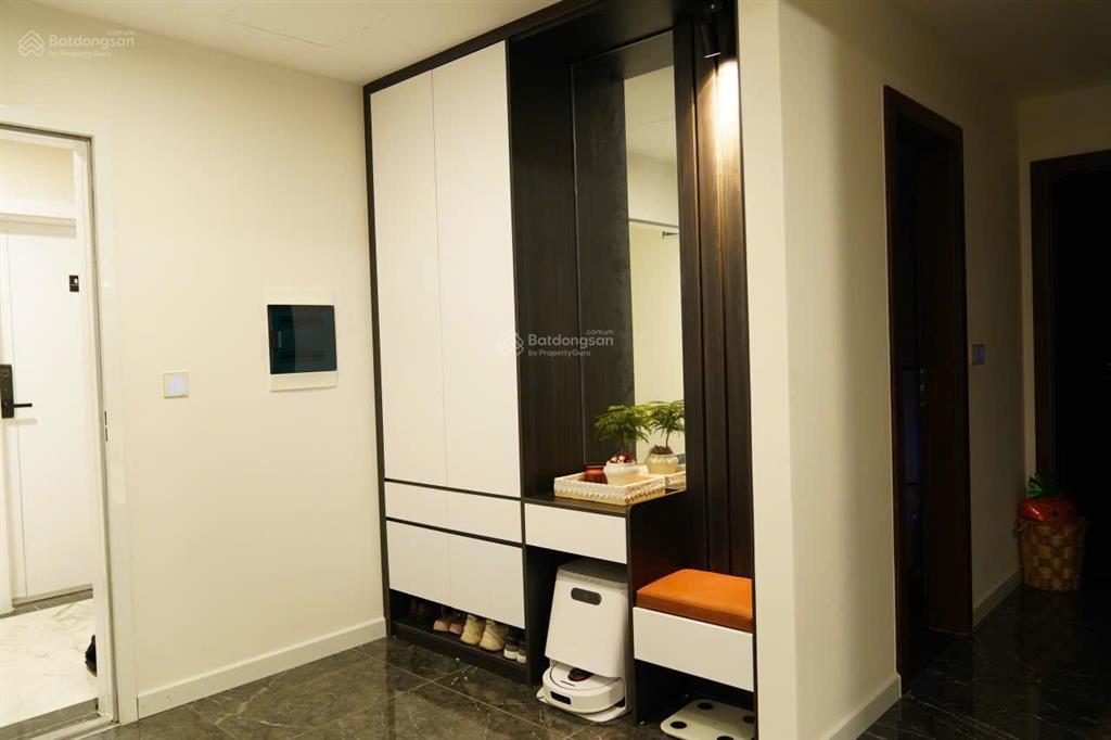 Chủ giảm 1 tỷ căn 3pn 144m2 sunshine golden river tây hồ, full nội thất tầng cao view công viên