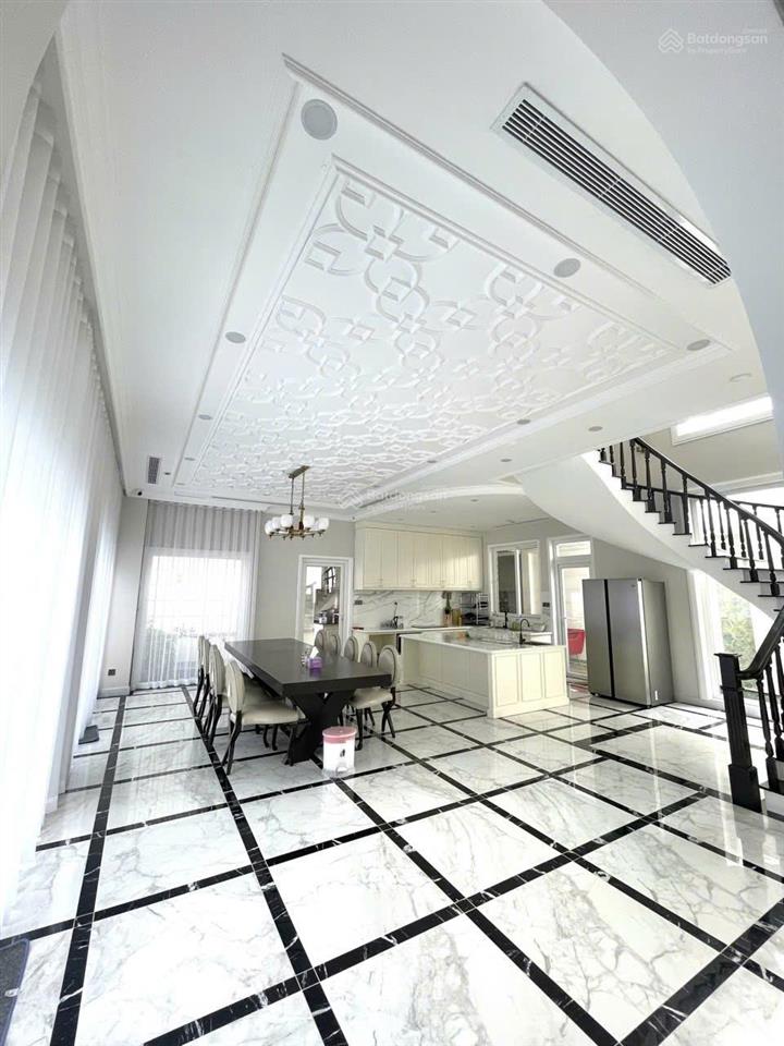 Chủ định cư bán gấp biệt thự fideco thảo điền 450m2 trệt 2 lầu sân vườn hồ bơi 73 tỷ