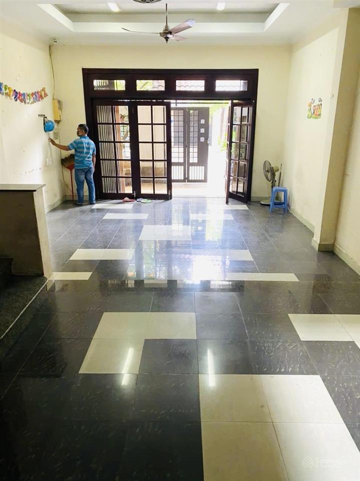 Cho thuê nhà nguyên căn hẻm 29/ lê đức thọ  tenis hoàng long ( 5x20m ) 3 lầup7 gv
