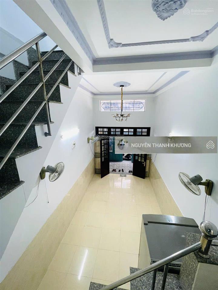 Cho thuê nhà hẻm 1/ đường quang trung gần ngã 5 chuồng chó ( 4*16m) 2 lầu sân thượng