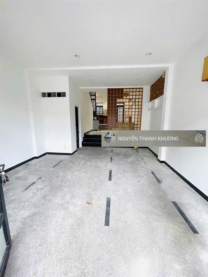 Cho thuê nhà hxt 12m nguyễn oanh  p17  gò vấp  5,5*20m  p17  gv  trệt trống suốt