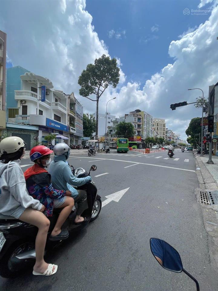 Cho thuê nhà nguyên căn mặt tiền nguyễn thái sơn, p. 3, gò vấp  4x20m  3 lầu