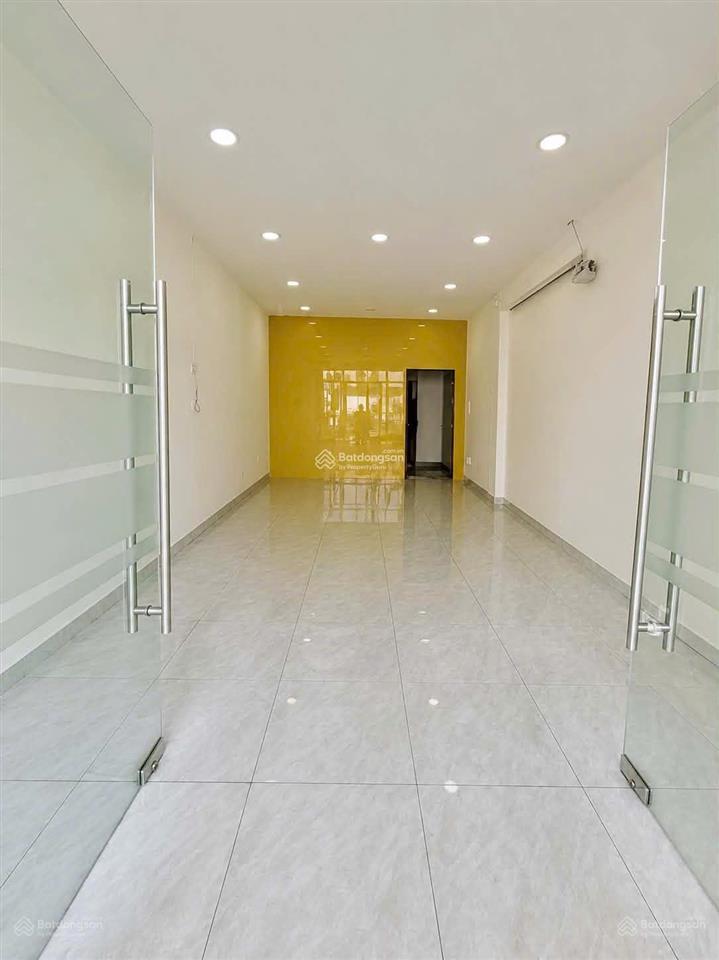 Cho thuê nhà nguyên căn mặt tiền nguyễn thái sơn, p. 3, gò vấp  4x20m  3 lầu