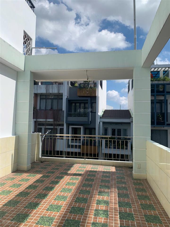 Cho thuê nhà nguyên căn nguyễn thái sơn, gò vấp  3 lầu  gần trường đhcn 4
