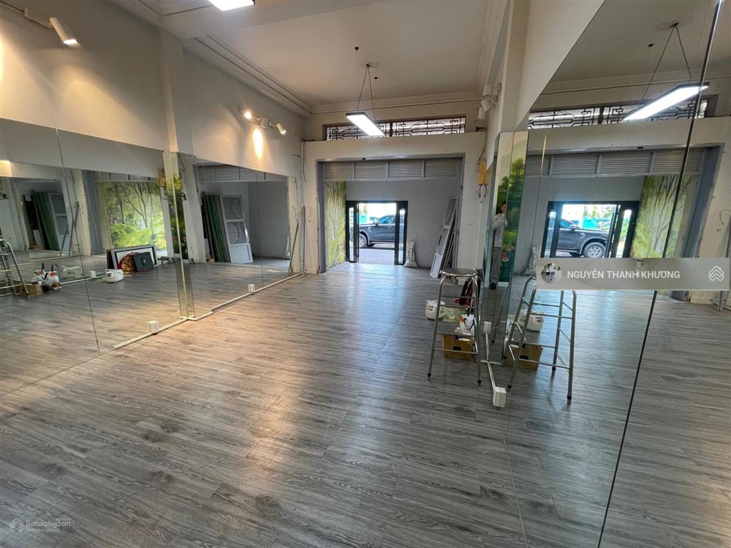 Cho thuê nhà hẻm 2 xe tải tránh nhau  15m 1/ phan văn trị  p5  tp hcm  ngay emart