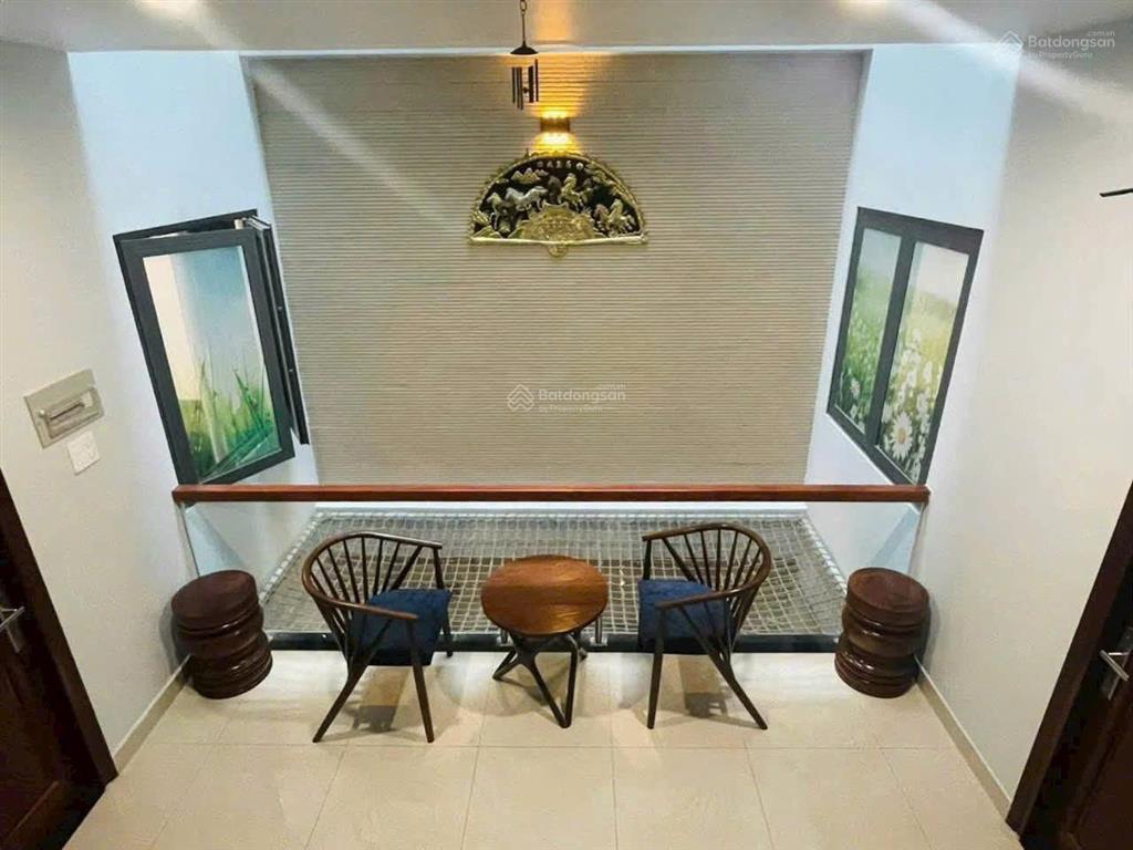 Nhà hẻm 10m dương quảng hàm, p.6, gò vấp  gần trường đại học nội vụ  6*24m  3 lầu