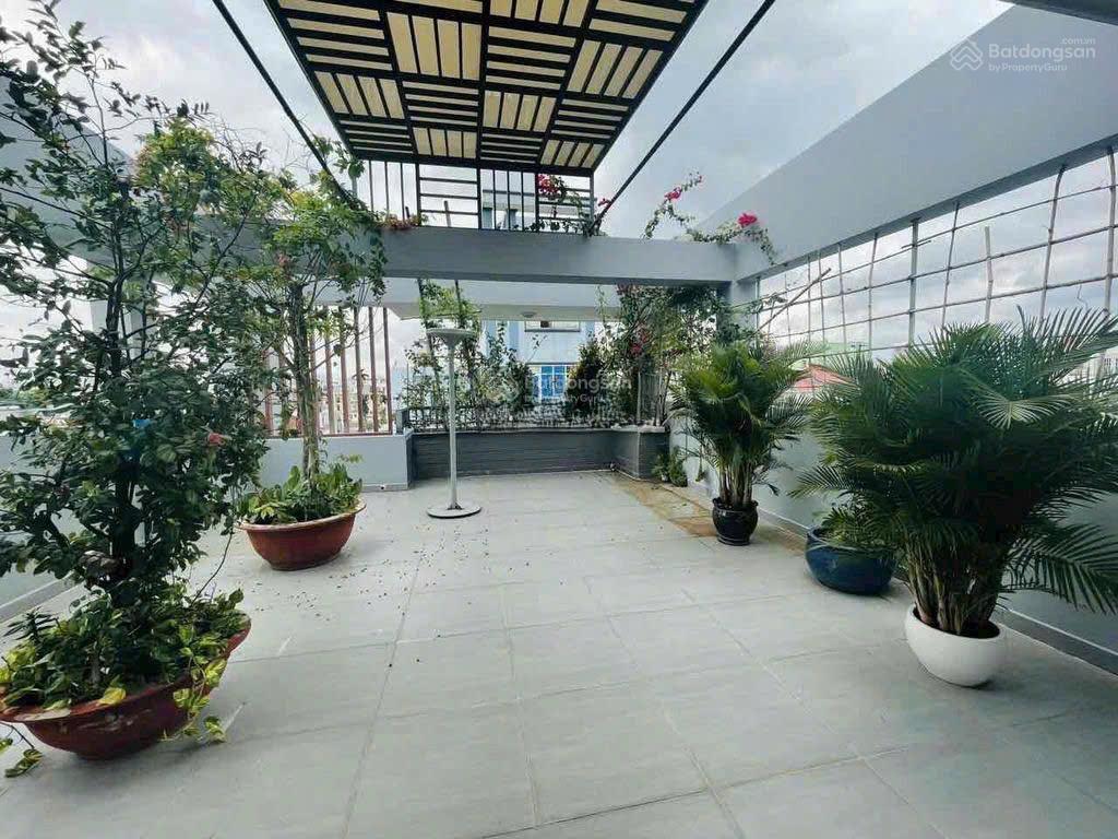 Nhà hẻm 10m dương quảng hàm, p.6, gò vấp  gần trường đại học nội vụ  6*24m  3 lầu
