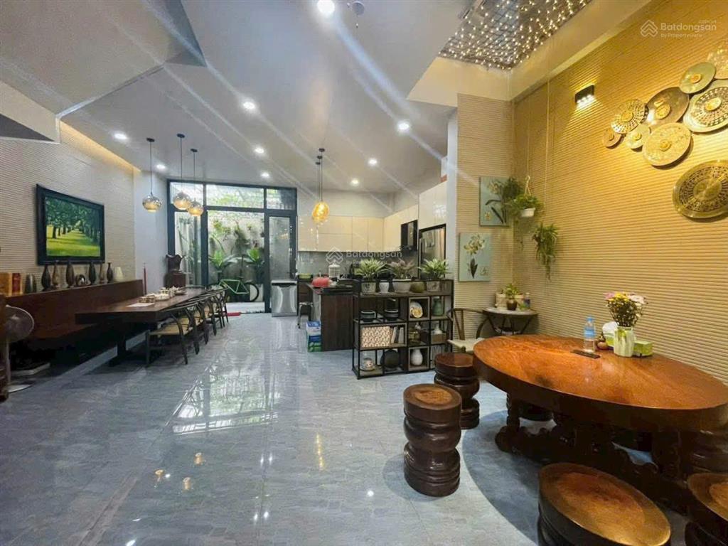 Nhà hẻm 10m dương quảng hàm, p.6, gò vấp  gần trường đại học nội vụ  6*24m  3 lầu