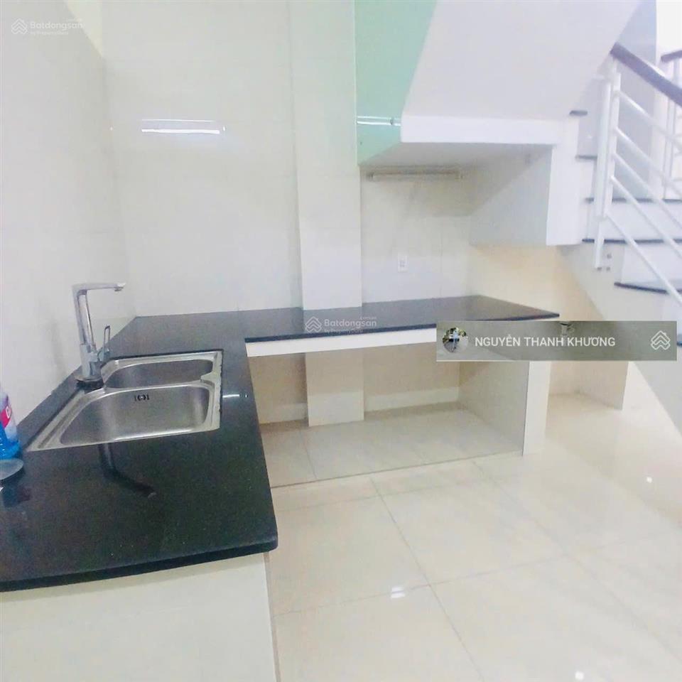 Nhà hẻm 8m  1 sẹc (nguyễn văn lượng) 4*12m 4 lầu  mới xây  như hình