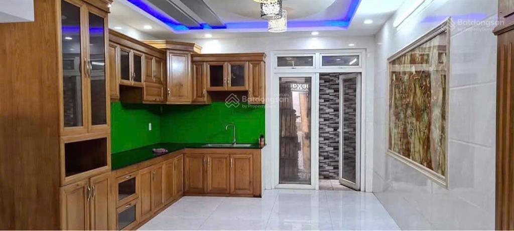 Nhà hẻm 8m 1 sẹc (nguyễn oanh  nguyễn văn dung) p6  mới xây đồng bộ