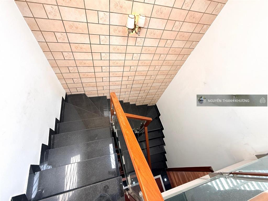 Cho thuê nhà hẻm xe tải quang trung, p10 gò vấp (4.5x15m) 3 lầu  nở hậu 6m  full nội thất