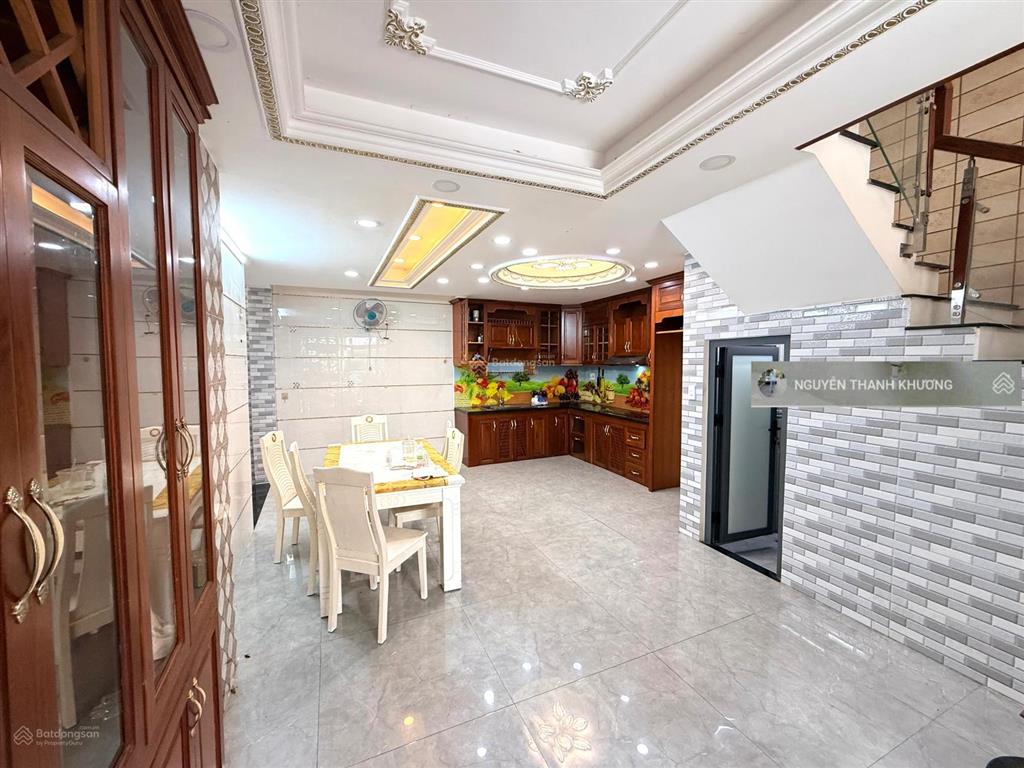 Cho thuê nhà hẻm xe tải quang trung, p10 gò vấp (4.5x15m) 3 lầu  nở hậu 6m  full nội thất