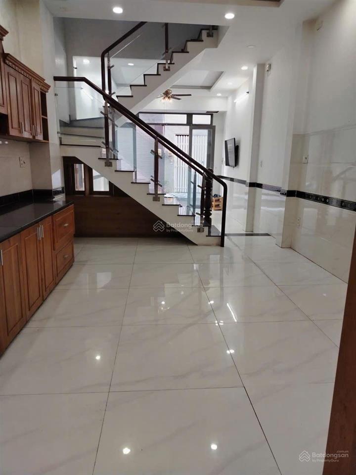 Cho thuê nhà nguyên căn đường số 28, p.6, gò vấp  2 lầu  hẻm ô tô
