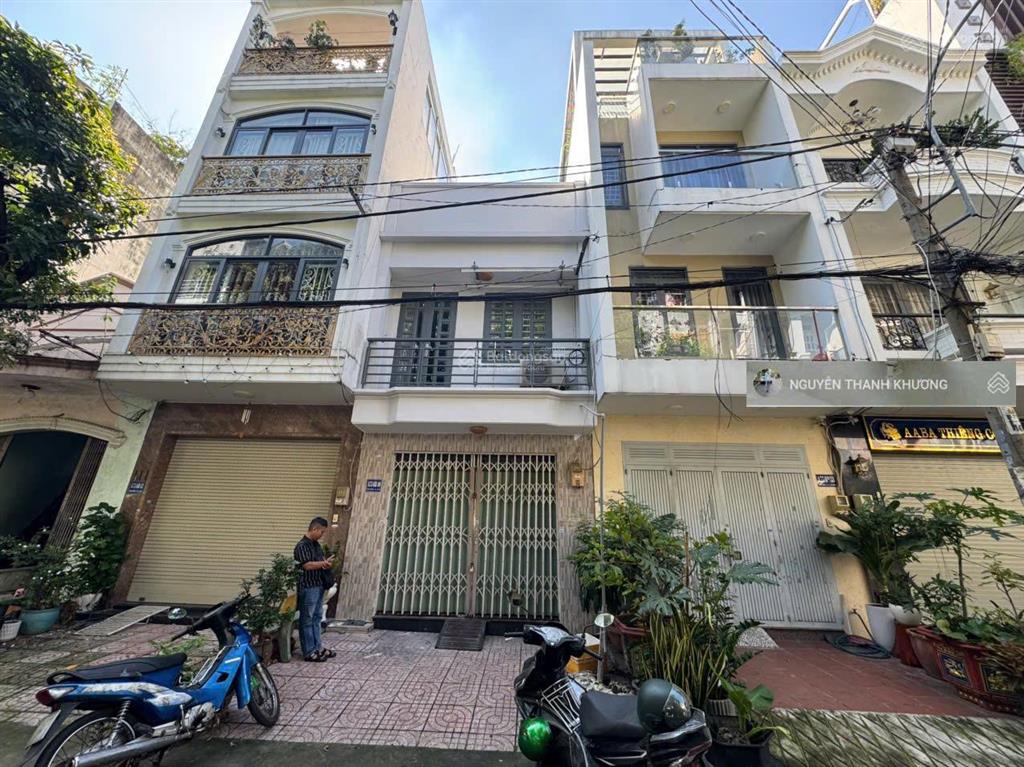 Cho thuê nhà hẻm xe tải 1/ đường số 28, p6  gò vấp (nội thất cơ bản)