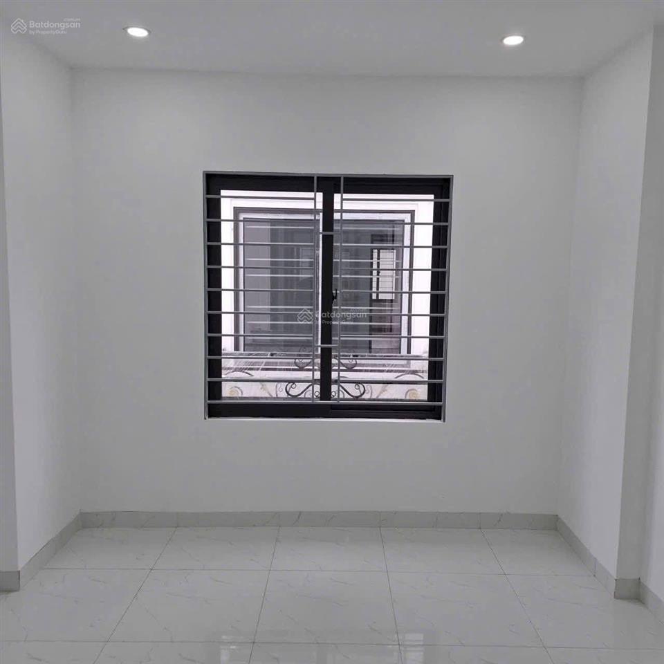 Bán nhà vĩnh ninh, vĩnh quỳnh dt 45m x 4t giá 5,2 tỷ 0368 863 ***