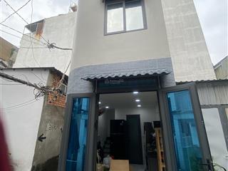 Chính chủ cho thuê nhà xây mới 3 tầng cạnh mt hoàng sa, full nội thất 15tr/tháng