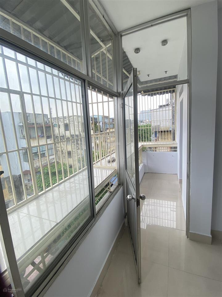 Chính chủ bán chung cư chu văn an 80m2, có 3pn, sổ hồng giá 2,95tỷ